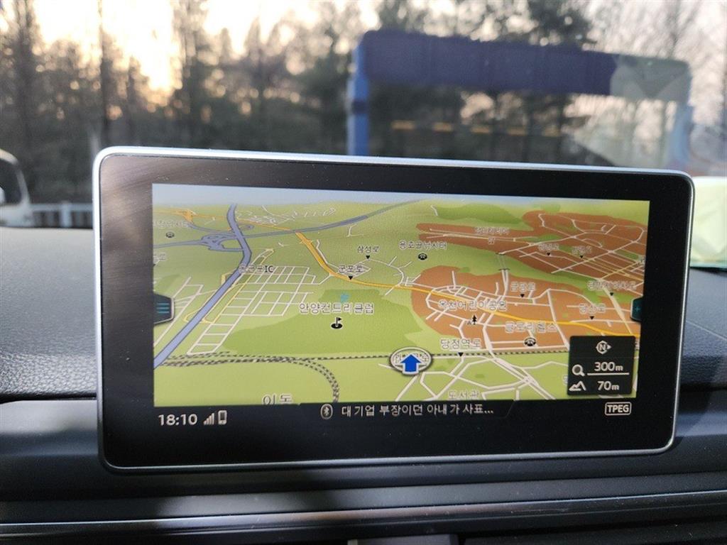 Audi A4 35 TDI Quattro Premium 9