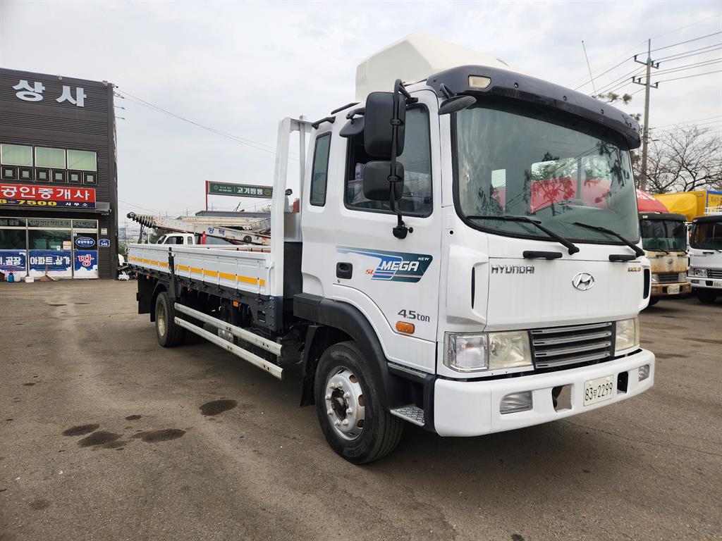 현대 메가트럭 카고 4.5톤 수동 - 중고 트럭 매물 이미지