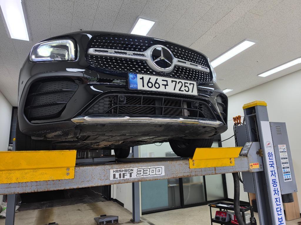 Mercedes-Benz GLB-Class GLB250 4MATIC