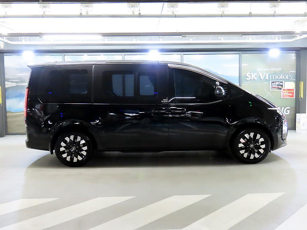 Hyundai Staria HEV 1.6 Lounge Mobility 4