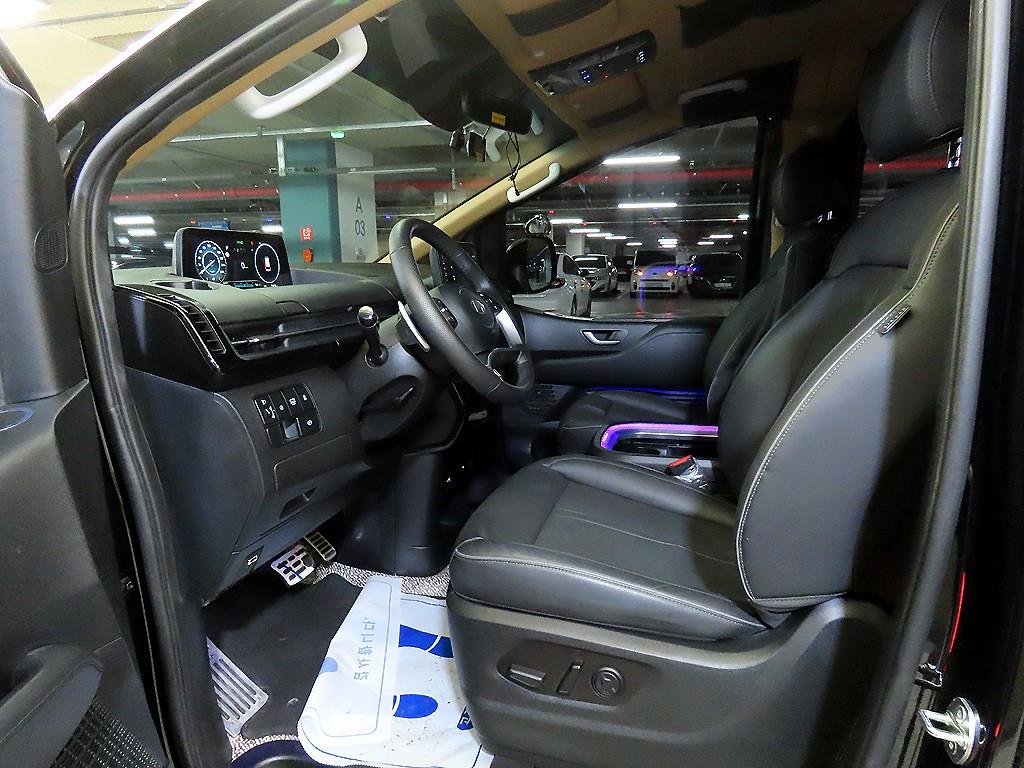 Hyundai Staria HEV 1.6 Lounge Mobility 7