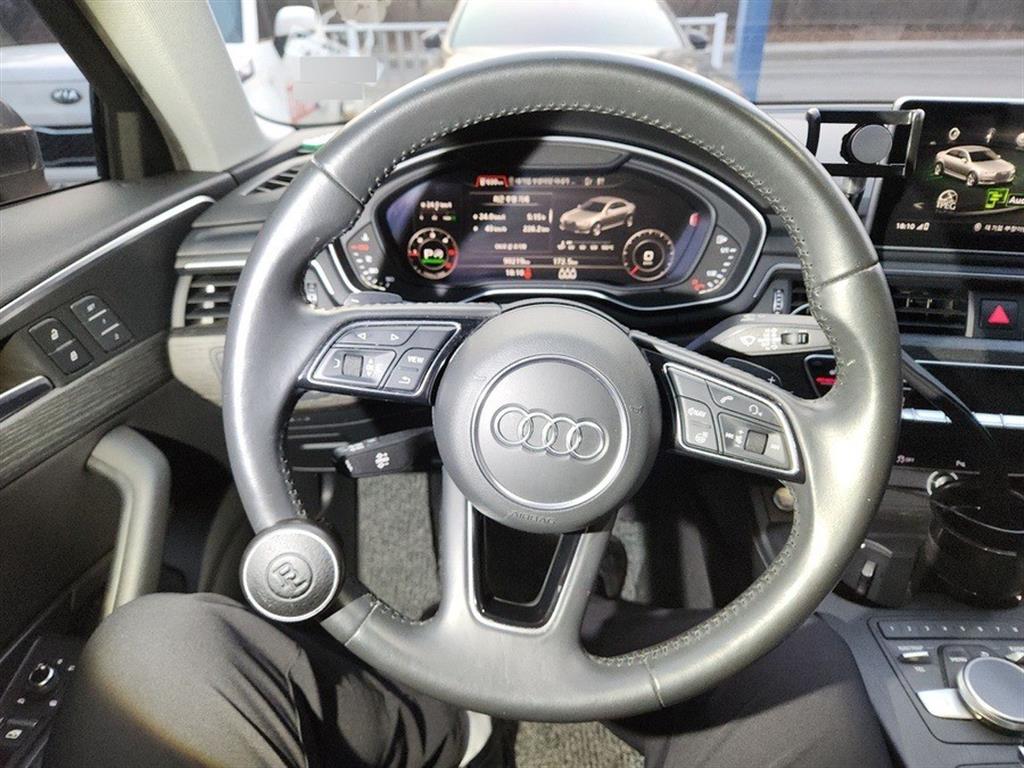 Audi A4 35 TDI Quattro Premium 8