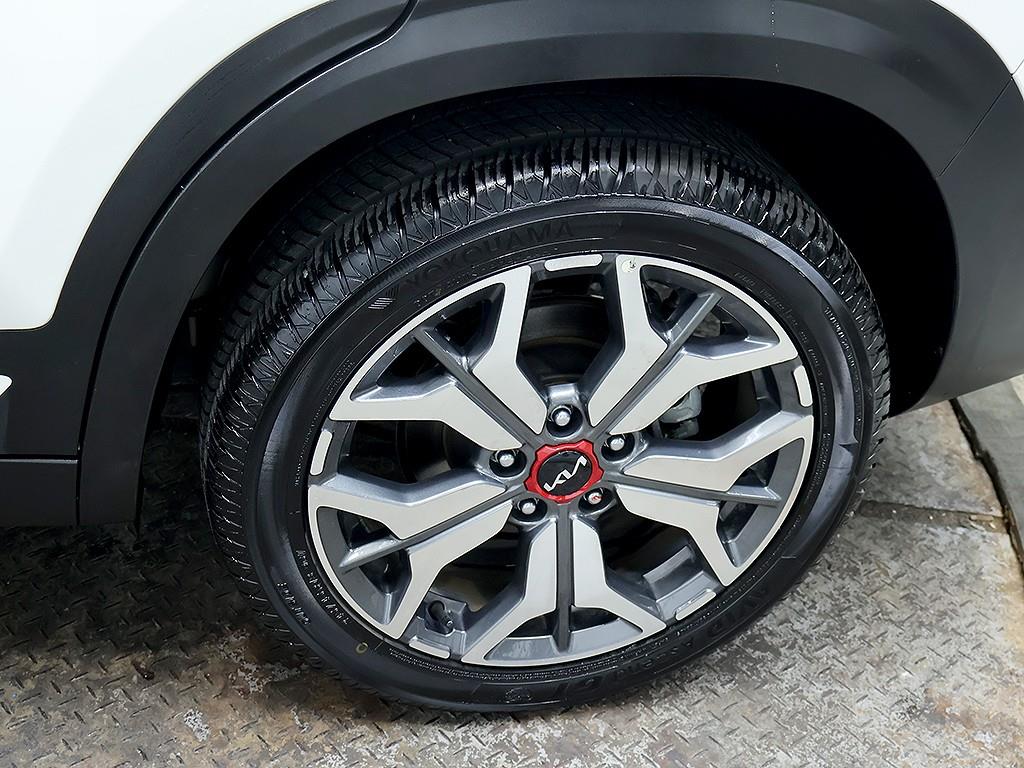 Kia Seltos Gasoline 1.6 Turbo 2WD Signature 9