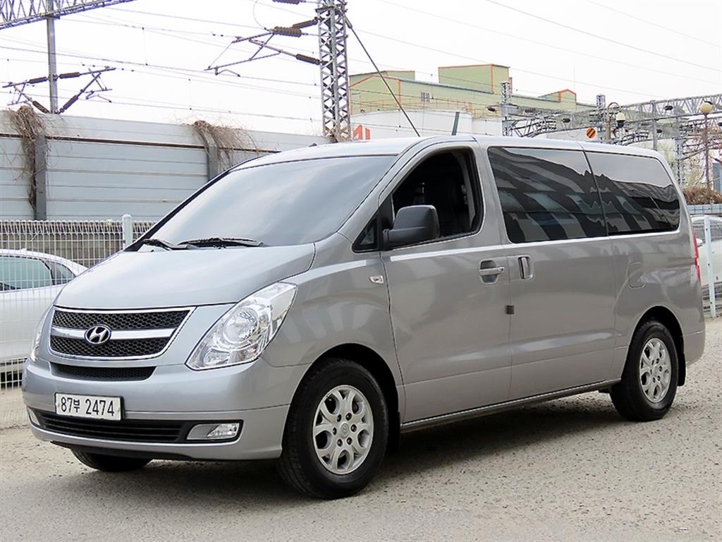 Hyundai Starex CVX Luxury 3