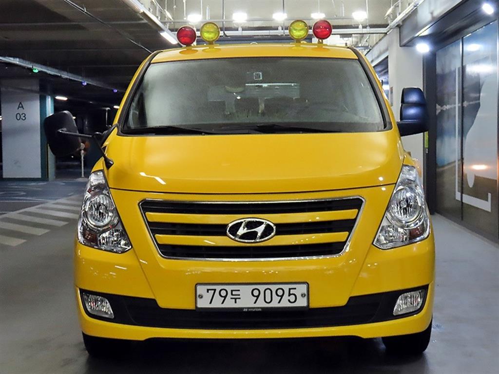 현대 스타렉스 15인승 어린이 버스 2WD CVX 럭셔리 사진