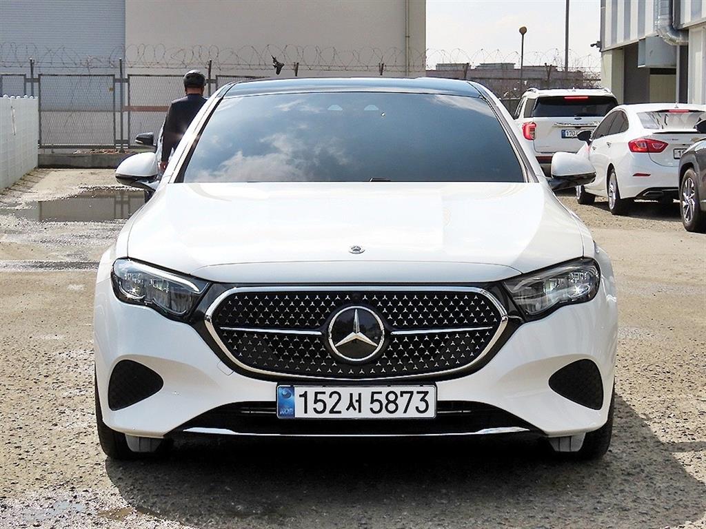 Mercedes-Benz E-Class E200 Avantgarde