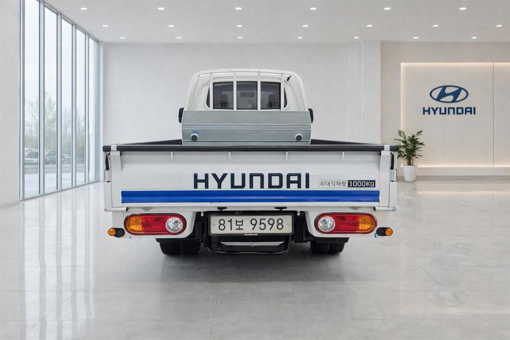 Hyundai Porter 1.0 Ton/ Super Cab/ Long Wheelbase/ CRDi Gold 4