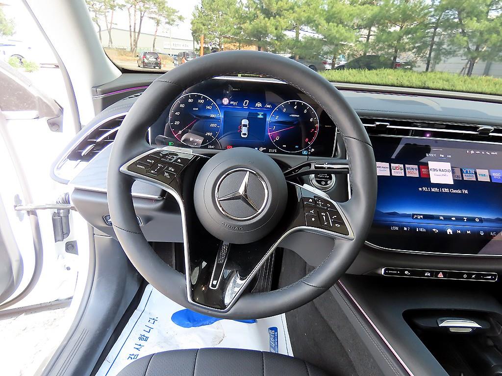 Mercedes-Benz E-Class E200 Avantgarde 9