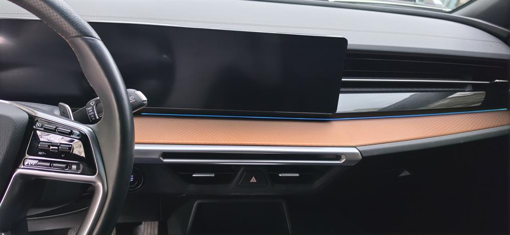 KG Mobility (Ssangyong) Torres 1.5 GDI-T 4WD Black Edition 6