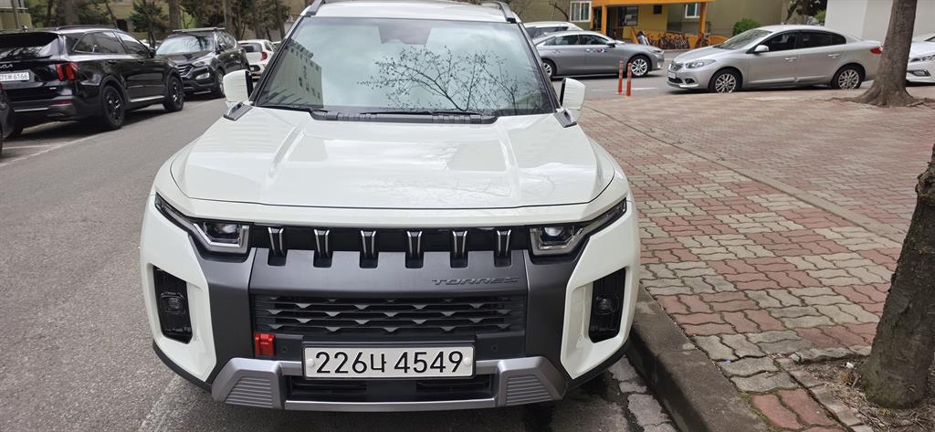 KG Mobility (Ssangyong) Torres 1.5 GDI-T 4WD Black Edition