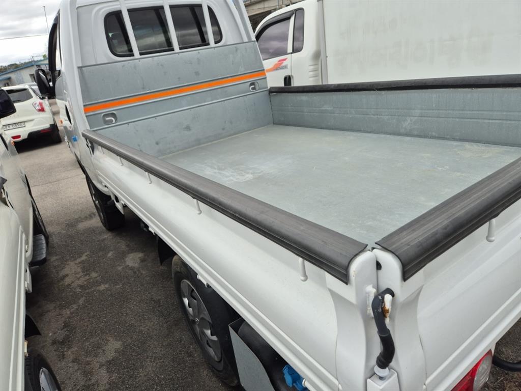 Hyundai Porter 4WD/ Super Cab/ Long Wheelbase Smart 6