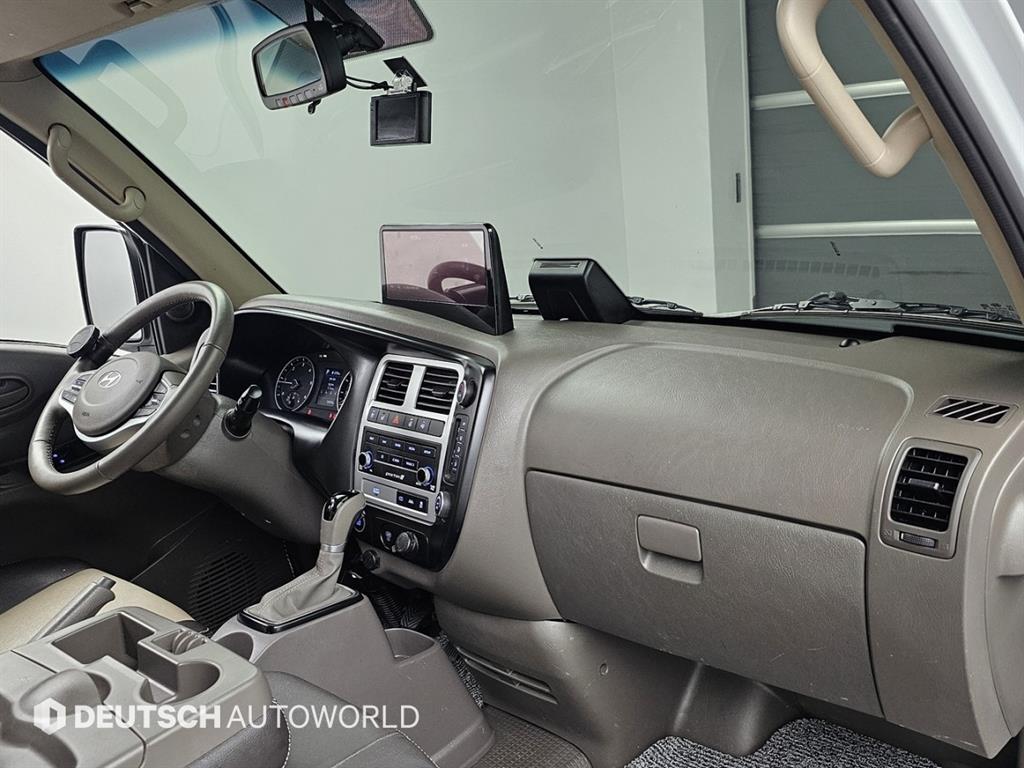 Hyundai Porter Super Cab/ Long Wheelbase Smart 8