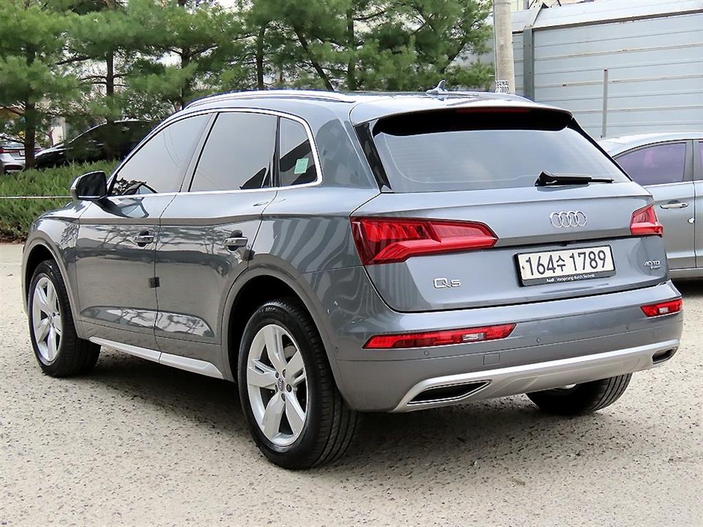 Audi Q5 40 TDI Quattro Premium — фото 3