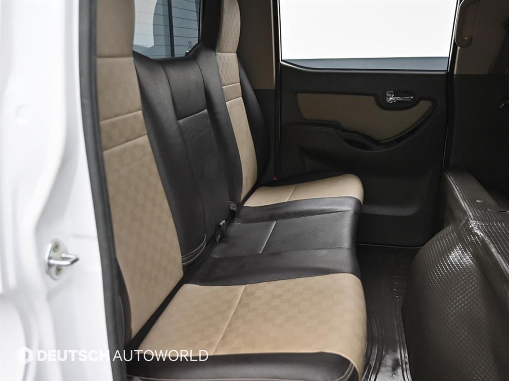 Hyundai Porter 1.0 Ton/ Double Cab/ Long Wheelbase/ CRDi Premium 10