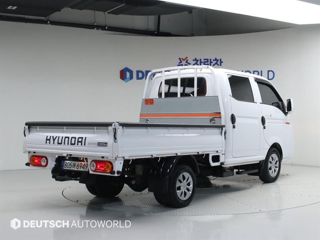 Hyundai Porter 1.0 Ton/ Double Cab/ Long Wheelbase/ CRDi Premium 5