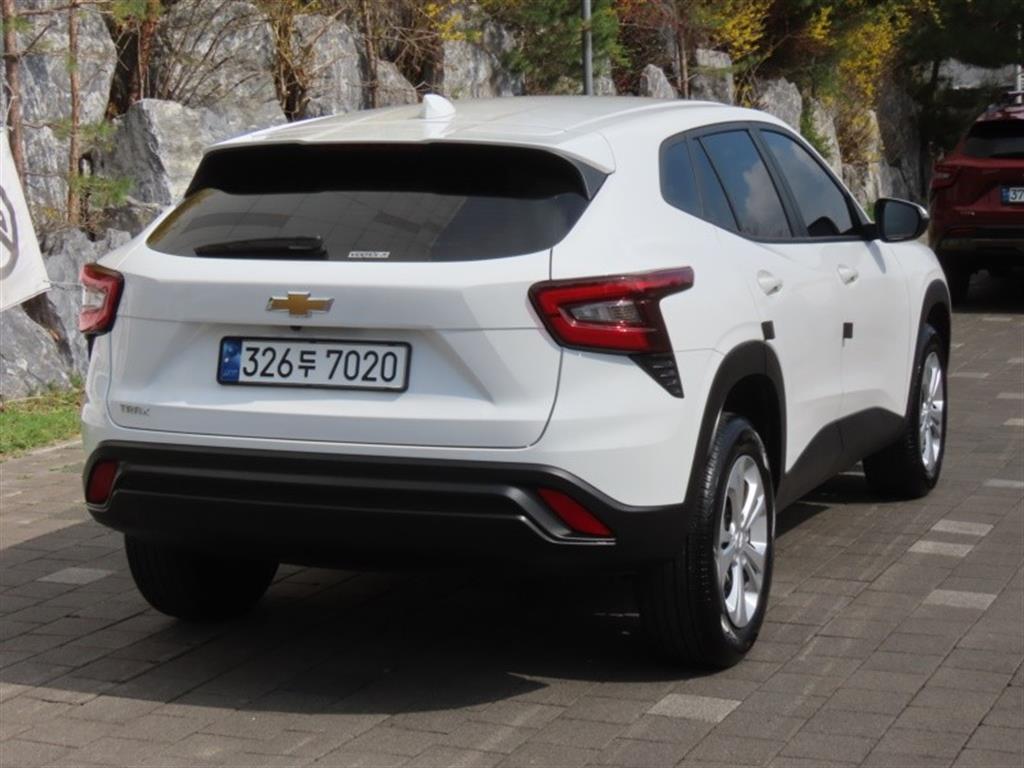 Chevrolet Trax 1.2 Turbo LS 4