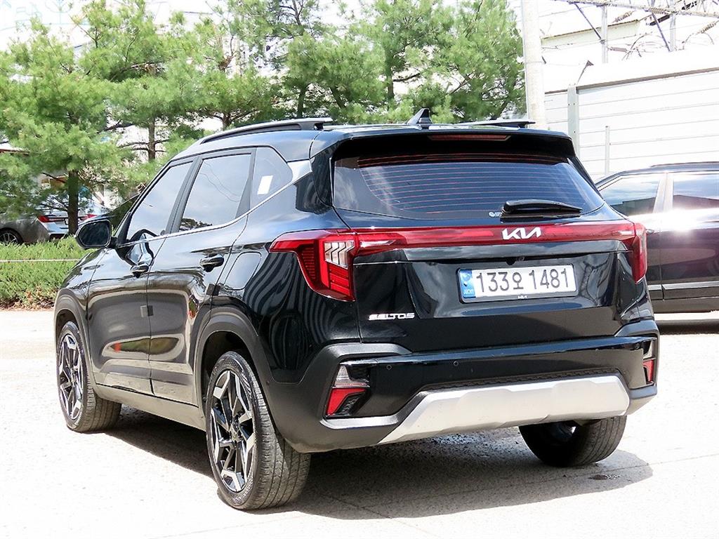 Kia Seltos Gasoline 1.6 Turbo 2WD Signature 4