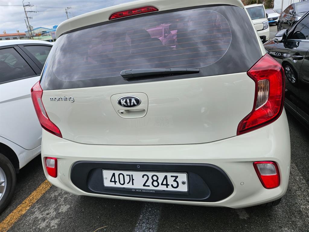 Kia Morning Luxury 3