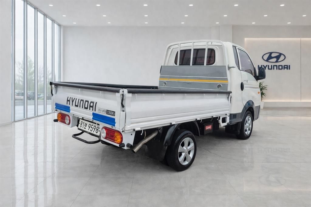 Hyundai Porter 1.0 Ton/ Super Cab/ Long Wheelbase/ CRDi Gold 5