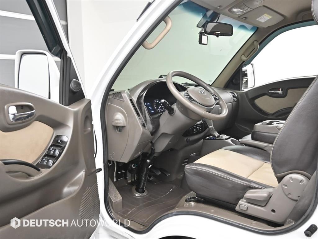 Hyundai Porter 1.0 Ton/ Double Cab/ Long Wheelbase/ CRDi Premium 8