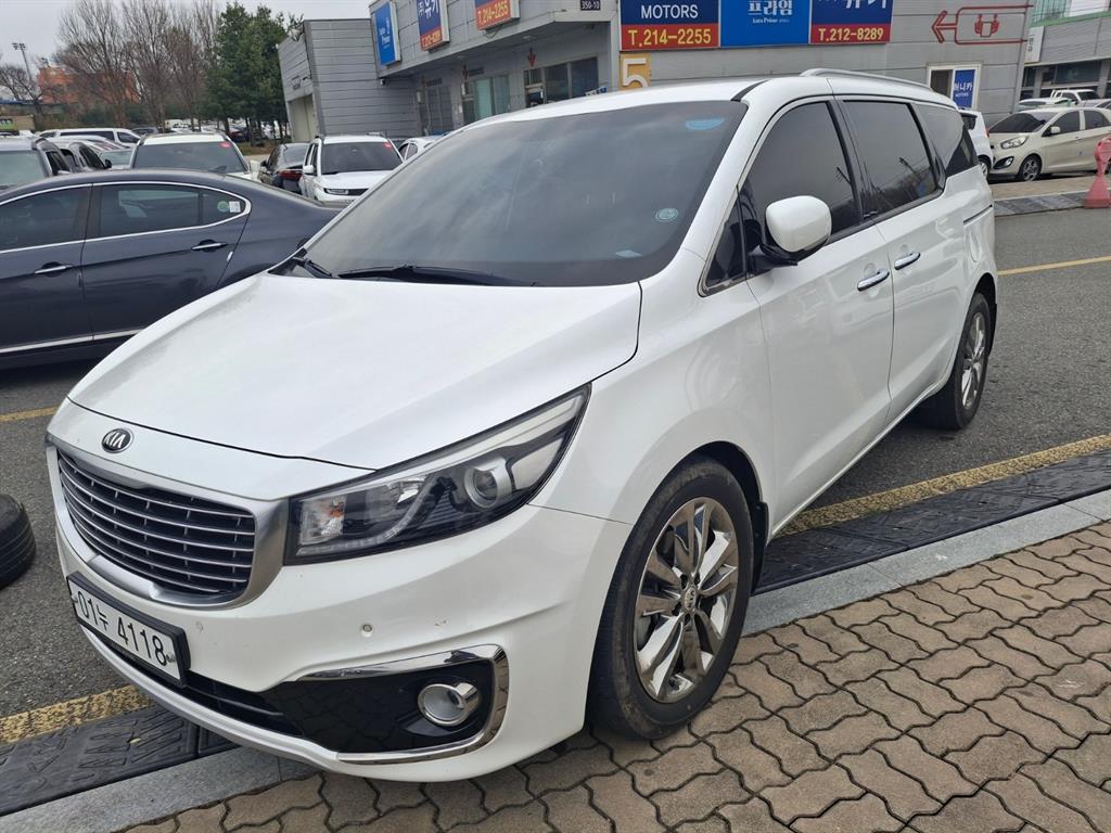 Kia Carnival Diesel Prestige