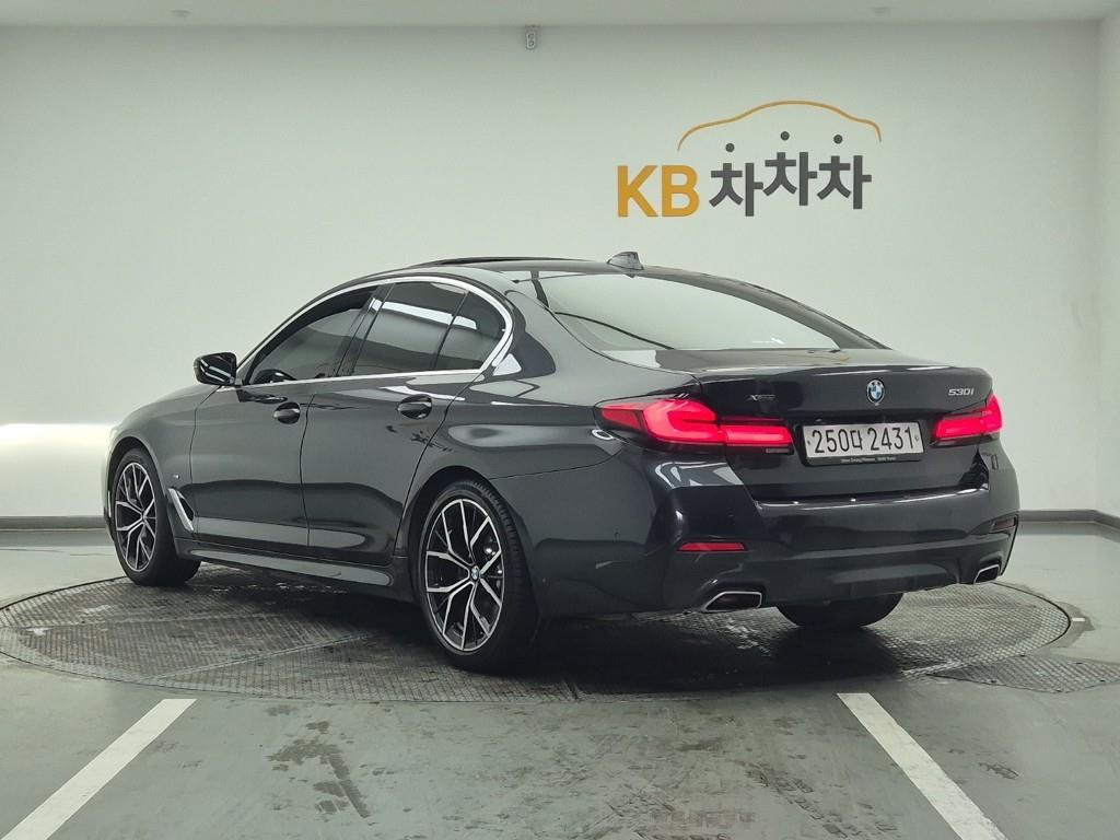 BMW 5 Series 530i xDrive M Sport 4