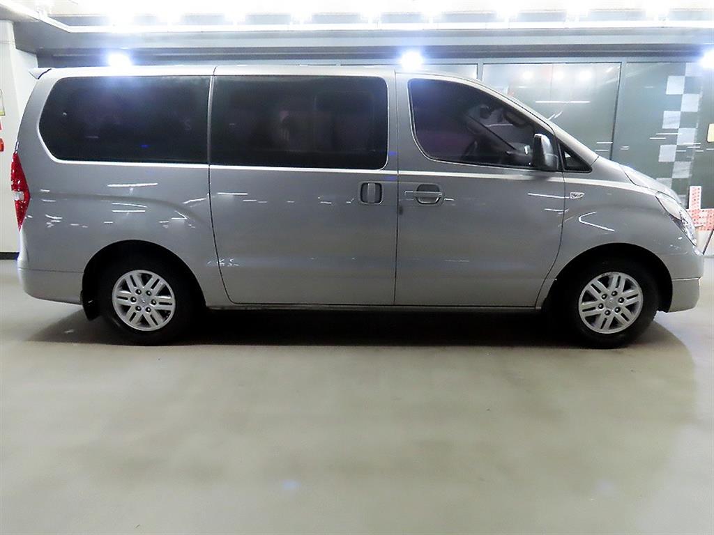 Hyundai Starex Wagon Modern 4