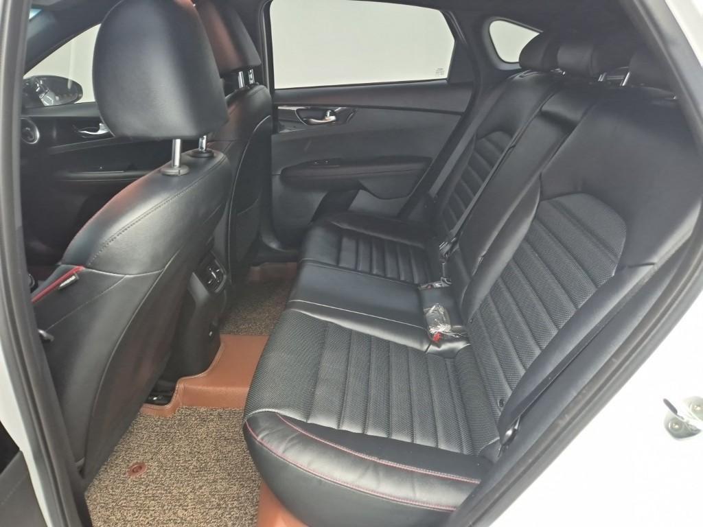 Kia K3 1.6 Gasoline Turbo GT 5 Duo Signature 10