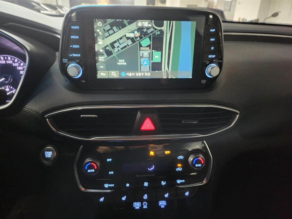 Hyundai Santa Fe Gasoline 2.0T 2WD Exclusive Special 10