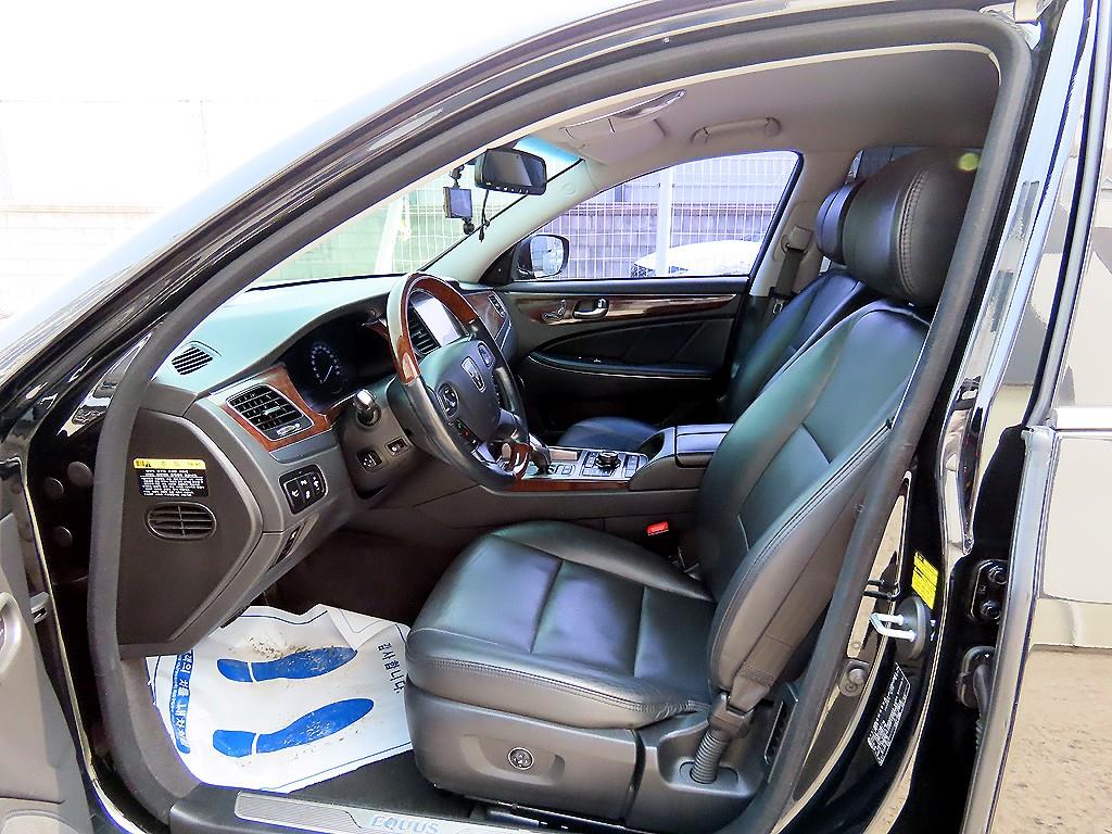 Hyundai Equus VS380 Exclusive 6