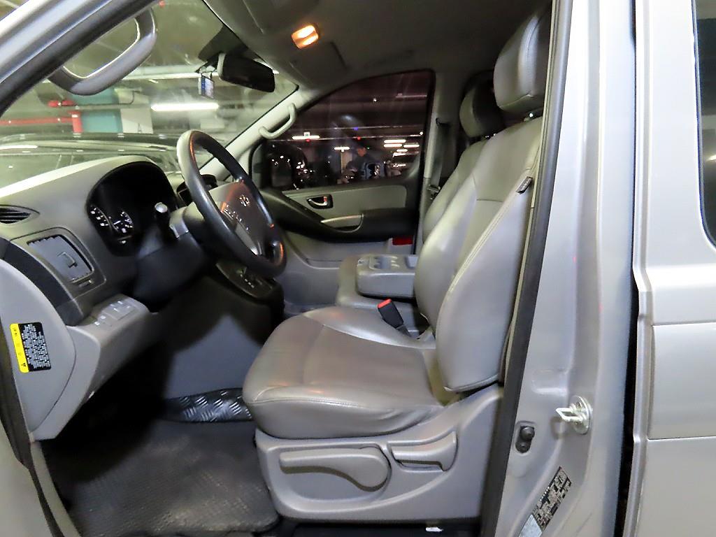 Hyundai Starex Wagon Modern 7