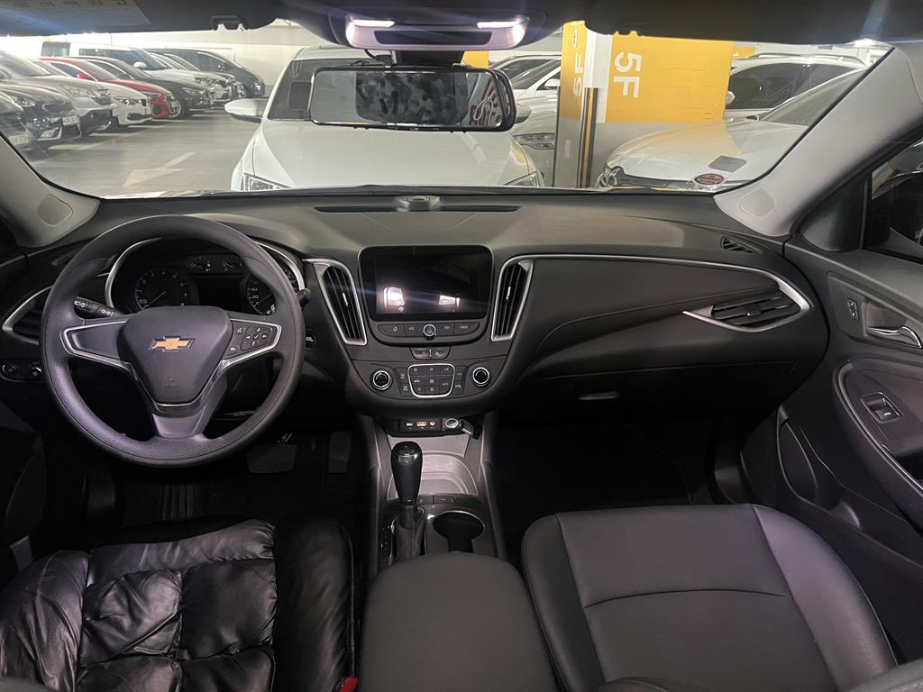 Chevrolet Malibu Gasoline 1.3 E- Turbo LS Deluxe 5