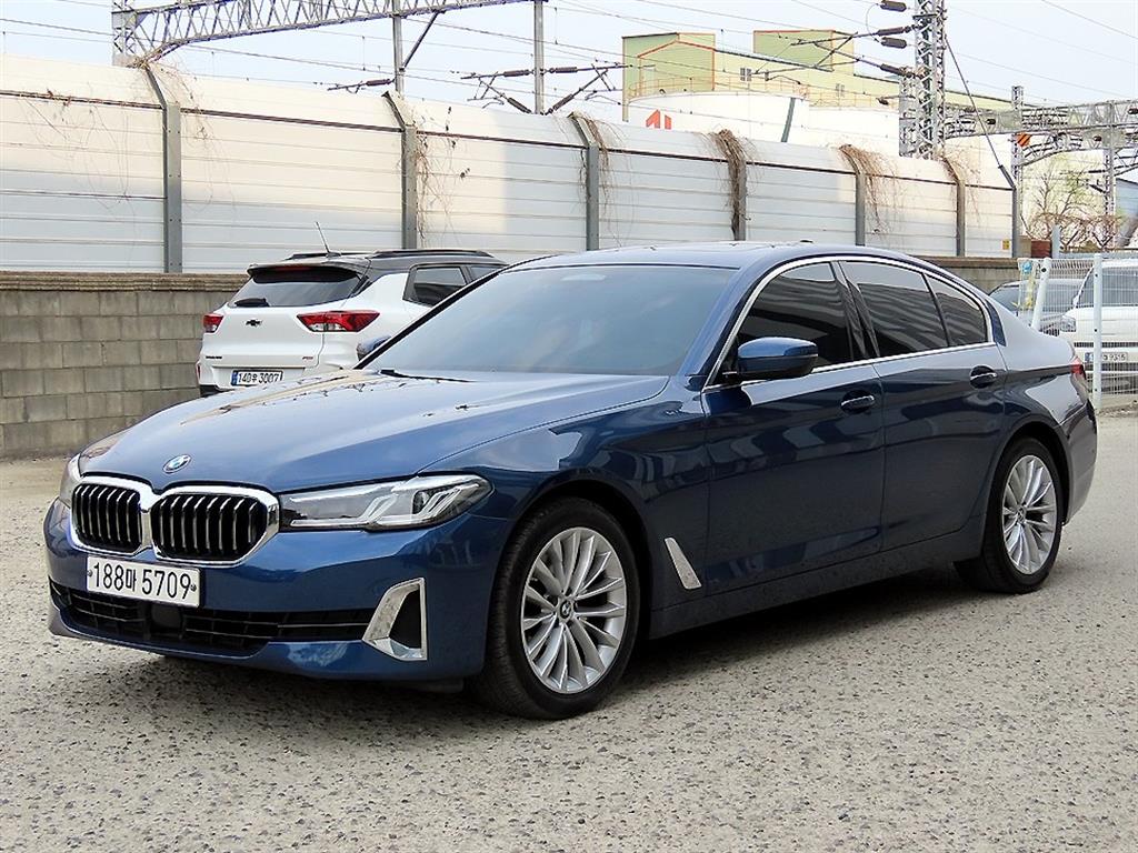 BMW 5시리즈 523d xDrive 럭셔리 사진 2/20