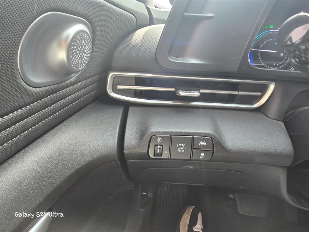 Hyundai Avante Modern 8