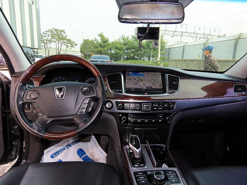 Hyundai Equus VS380 Exclusive 8