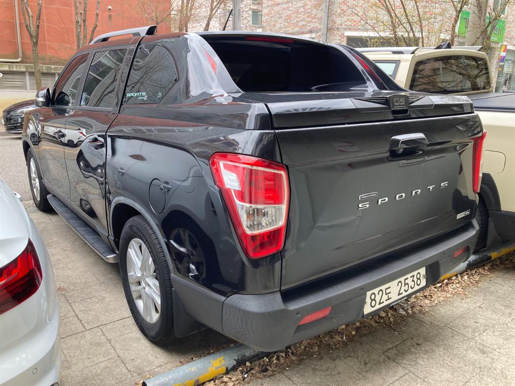 KG Mobility (Ssangyong) Rexton 4WD Diesel 2.2 Adventure 3