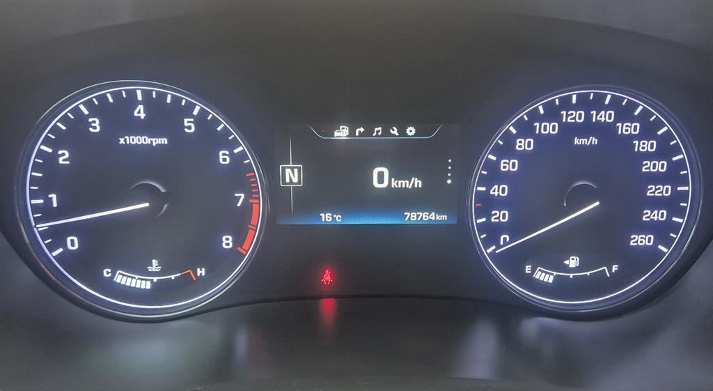 Hyundai Genesis G330 Modern AWD 9