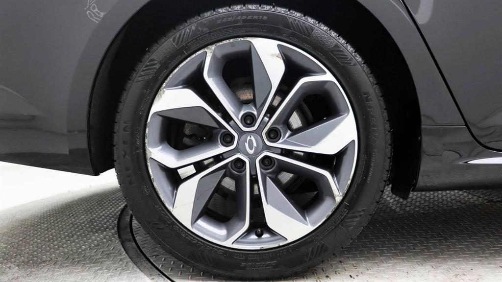 Renault SM6 Gasoline 2.0 GDe SE 9