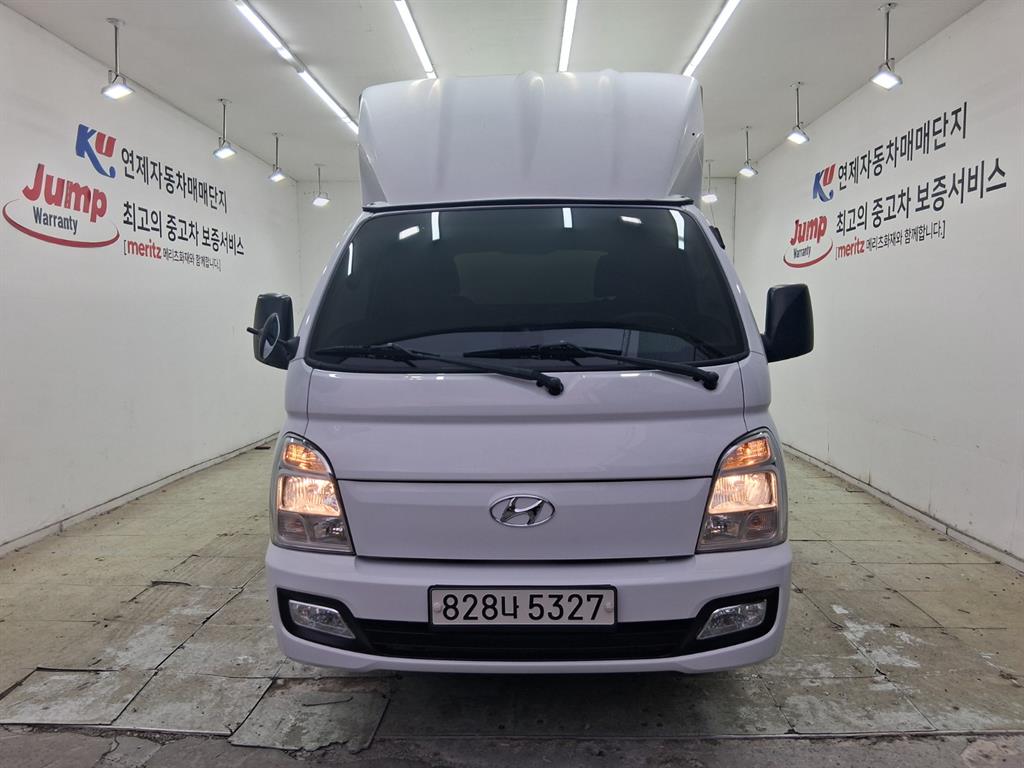 Hyundai Porter Electric Super Cab Smart