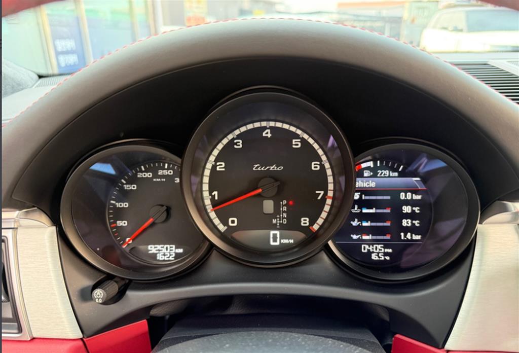 Porsche Macan Gasoline 3.6 Turbo 8