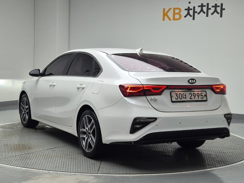 Kia K3 1.6 Prestige 3