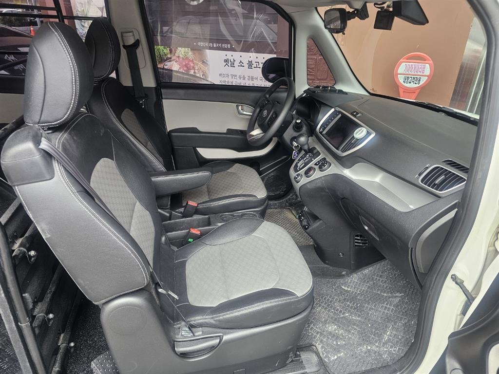 Kia Ray Van Prestige Special 8