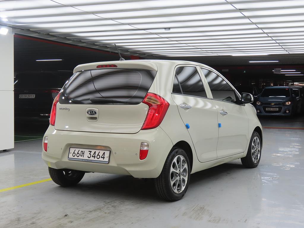 Kia Morning Deluxe Special 5