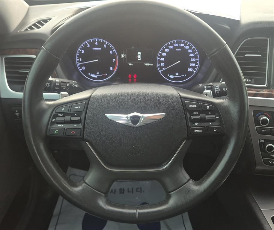 Hyundai Genesis G330 Modern AWD 10