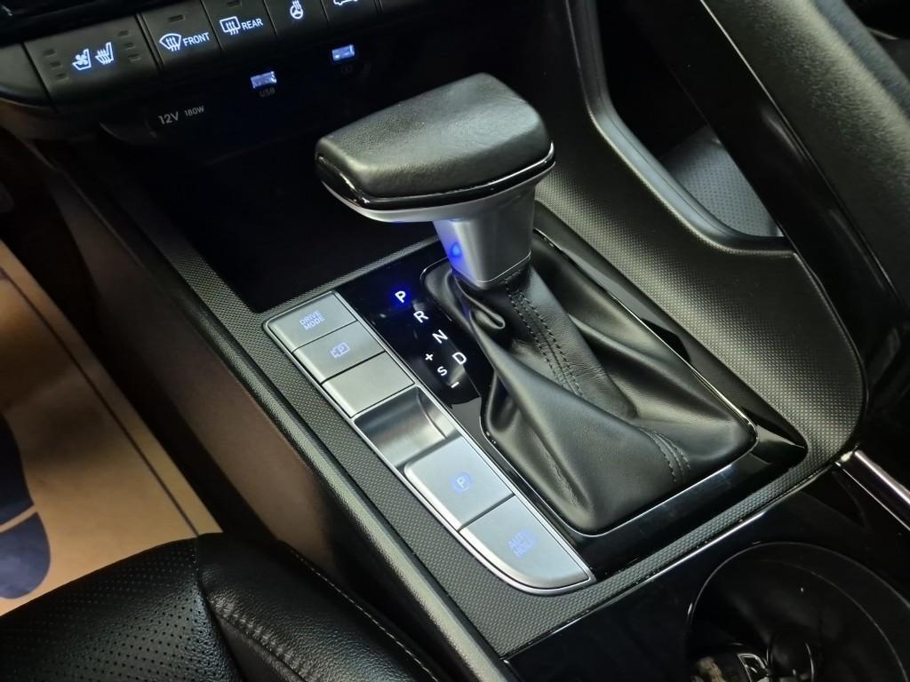 Hyundai Avante 1.6 Modern 9