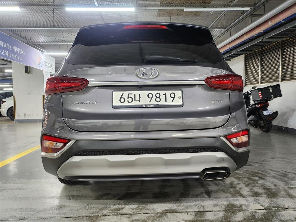 Hyundai Santa Fe Gasoline 2.0T 2WD Exclusive Special 4