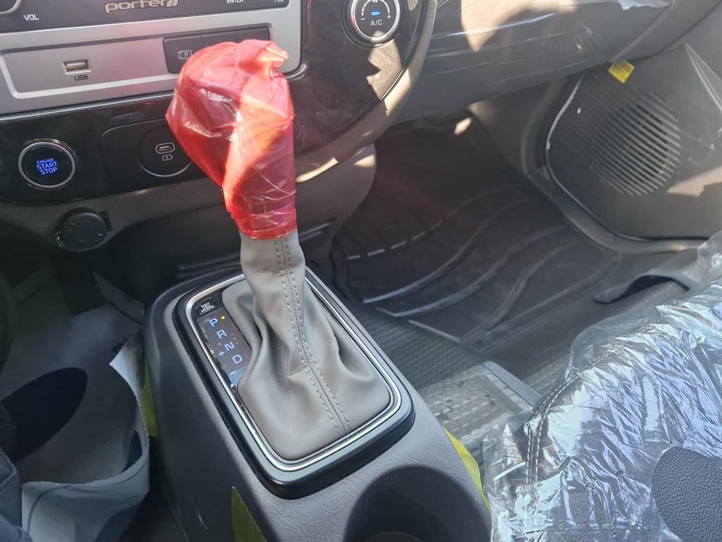 Hyundai Porter Super Cab/ Long Wheelbase Smart 9