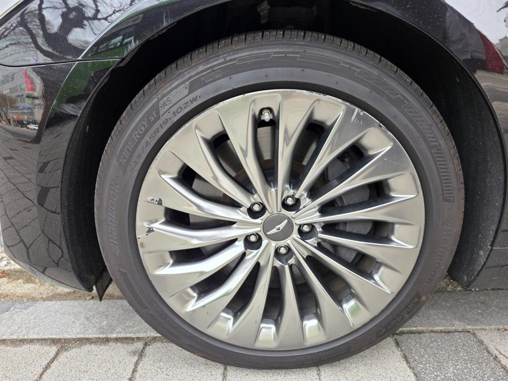 Genesis EQ900 3.8 GDI AWD Premium Luxury 10