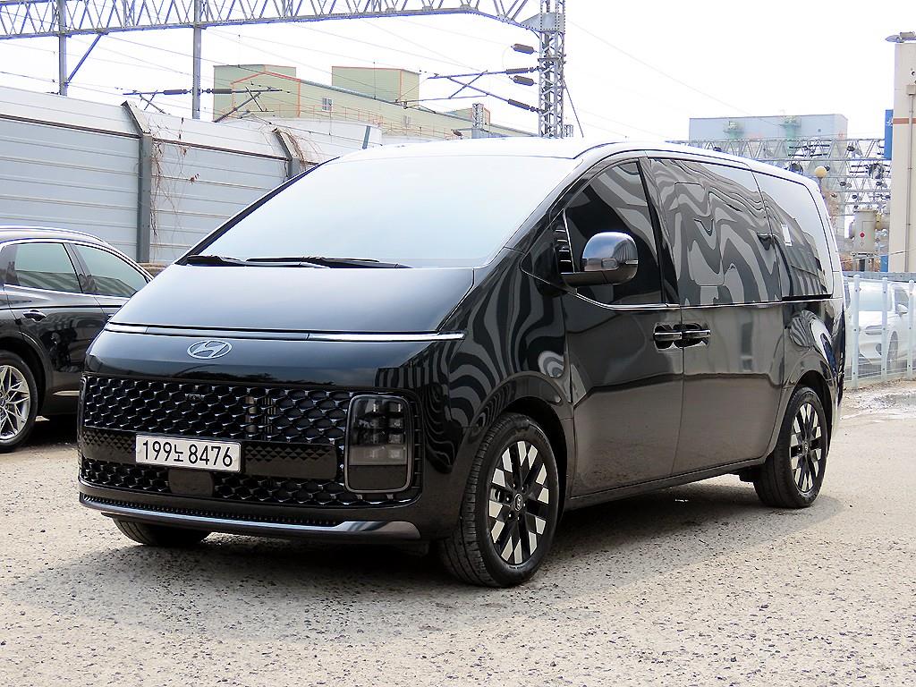 Hyundai Staria HEV 1.6 Lounge Inspiration 3