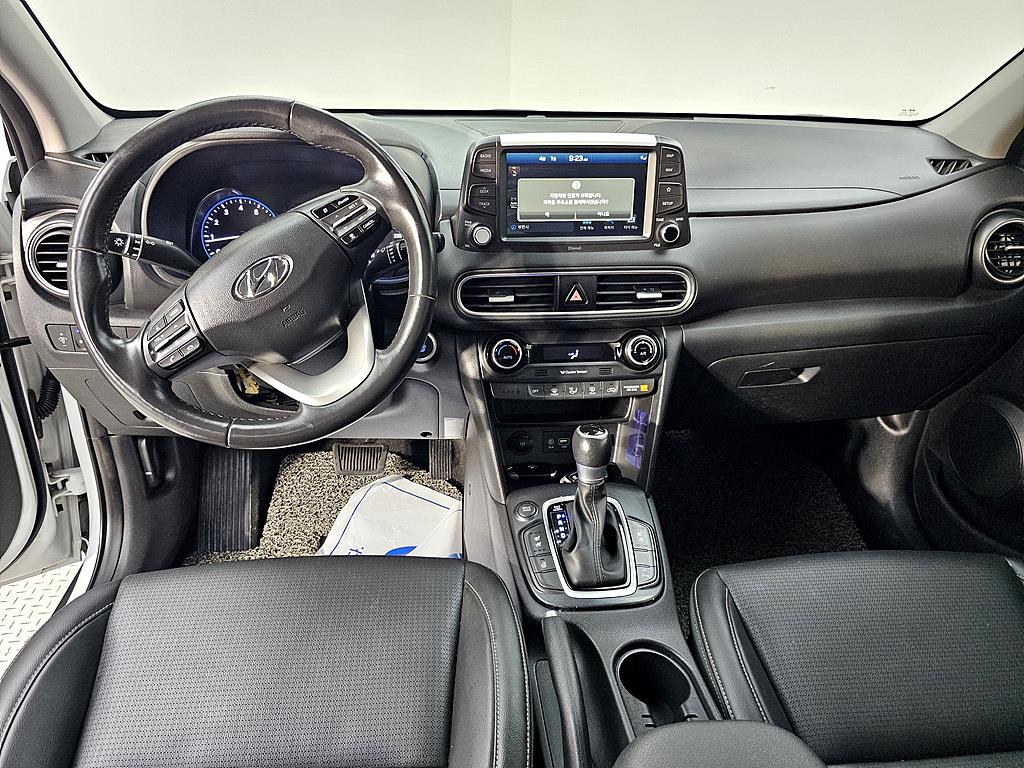 Hyundai Kona 1.6 Turbo 2WD Premium 6